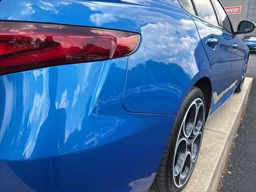 2022 Alfa Romeo Giulia Veloce