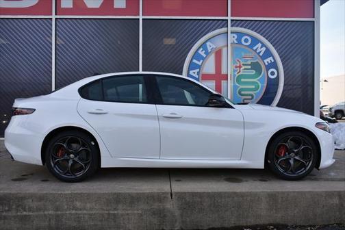 2025 Alfa Romeo Giulia Ti