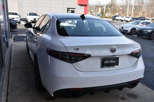2025 Alfa Romeo Giulia Ti