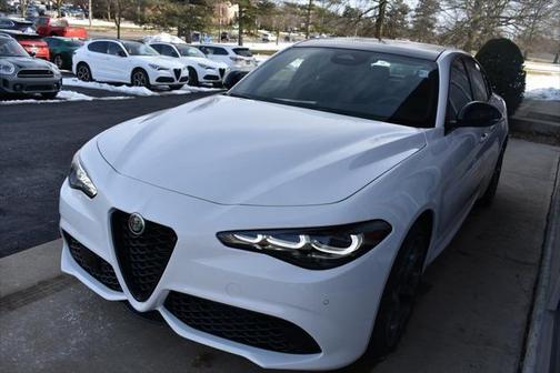 2025 Alfa Romeo Giulia Ti