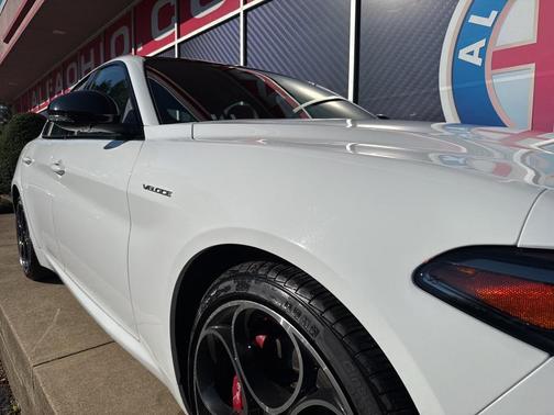 2022 Alfa Romeo Giulia Veloce