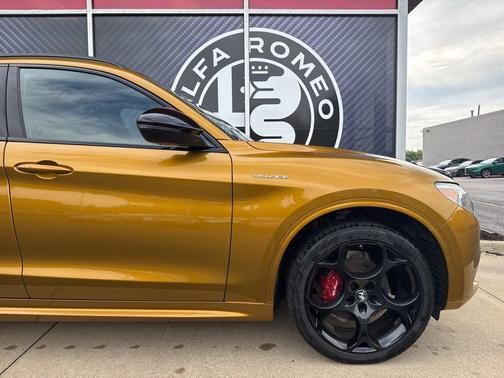 Ocra GT Tri-Coat 2023 Alfa Romeo Stelvio Veloce AWD
