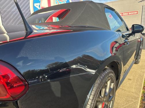 2018 FIAT 124 Spider Base