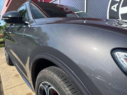 Vesuvio Gray Metallic 2022 Alfa Romeo Stelvio Ti