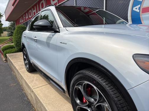 2025 Alfa Romeo Stelvio Sprint AWD