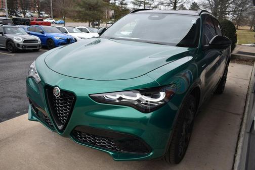 2025 Alfa Romeo Stelvio Sprint AWD