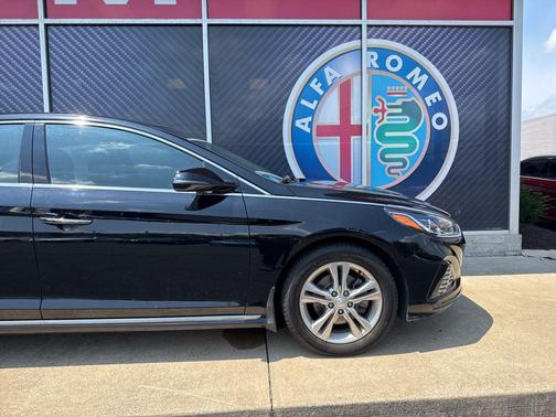 2019 Hyundai SONATA Sport