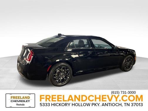 2023 Chrysler 300 Touring