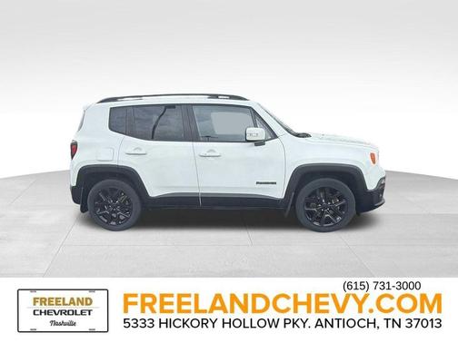 Alpine White 2017 Jeep Renegade Altitude