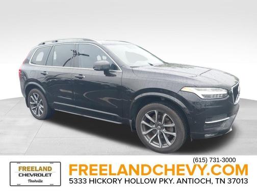 Onyx Black Metallic 2017 Volvo XC90 T6 Momentum