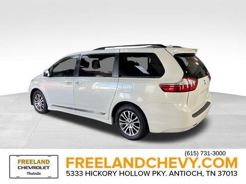 2019 Toyota Sienna XLE Premium