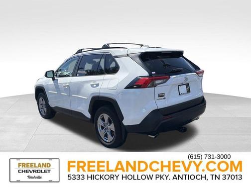 Ice 2023 Toyota RAV4 XLE