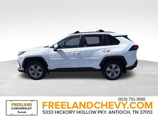 Ice 2023 Toyota RAV4 XLE