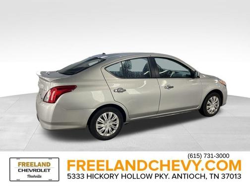 2016 Nissan Versa 1.6 SV