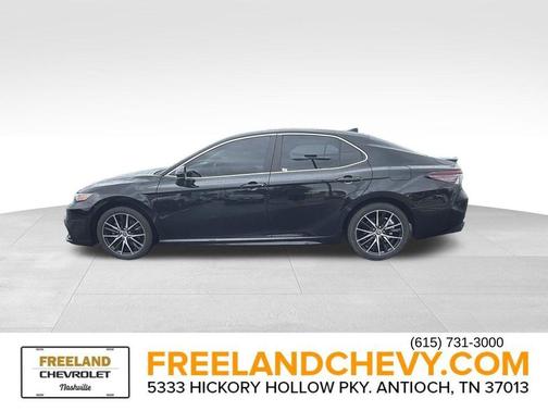 Midnight Black Metallic 2021 Toyota Camry SE