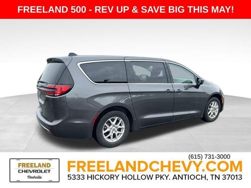 2023 Chrysler Pacifica Touring-L