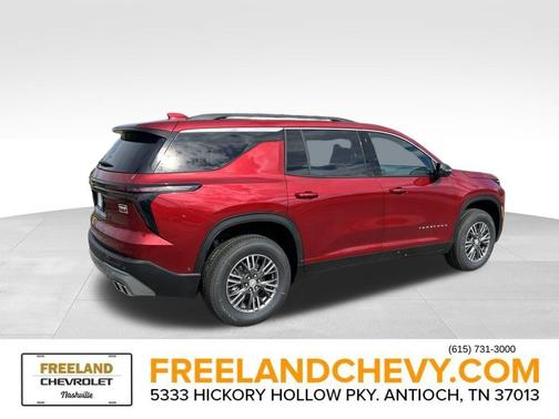2025 Chevrolet Traverse LT