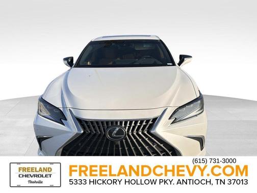 2024 Lexus ES 300h Ultra Luxury