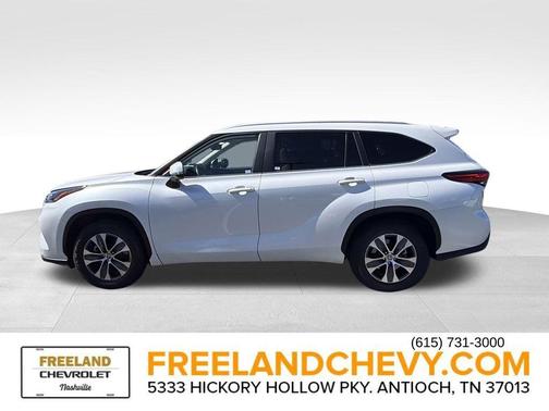 Pearl 2023 Toyota Highlander XLE