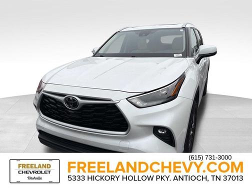 Pearl 2023 Toyota Highlander XLE