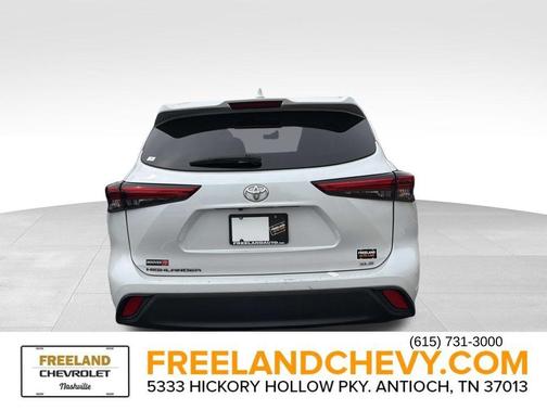 Pearl 2023 Toyota Highlander XLE