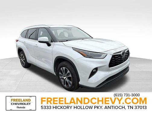 Pearl 2023 Toyota Highlander XLE