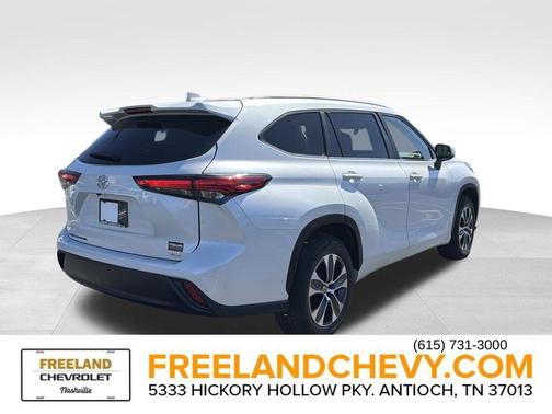 Pearl 2023 Toyota Highlander XLE