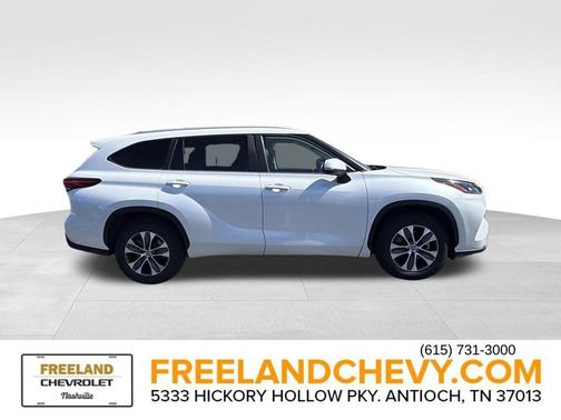 Pearl 2023 Toyota Highlander XLE