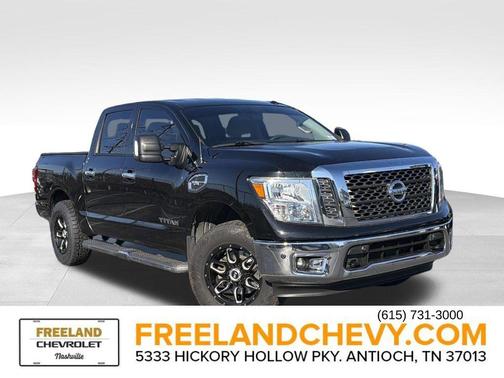 2017 Nissan Titan SV