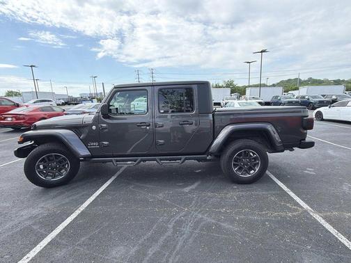 Granite Crystal Clearcoat Metallic 2020 Jeep Gladiator Overland