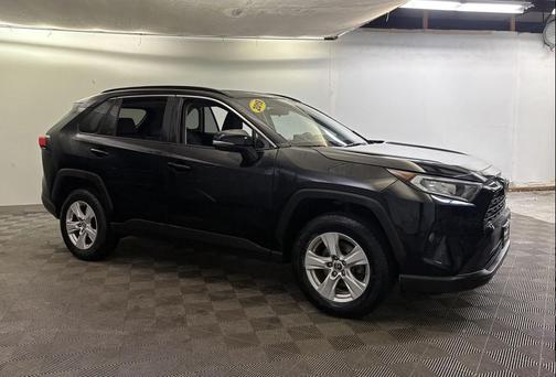 Midnight Black Metallic 2019 Toyota RAV4 XLE