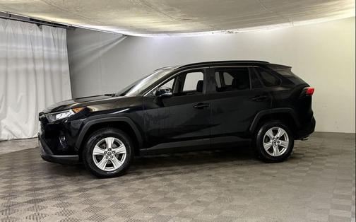 Midnight Black Metallic 2019 Toyota RAV4 XLE