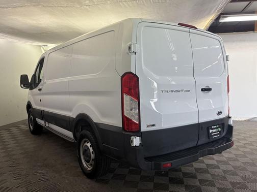 OXFORD WHITE 2019 Ford Transit-250 Base