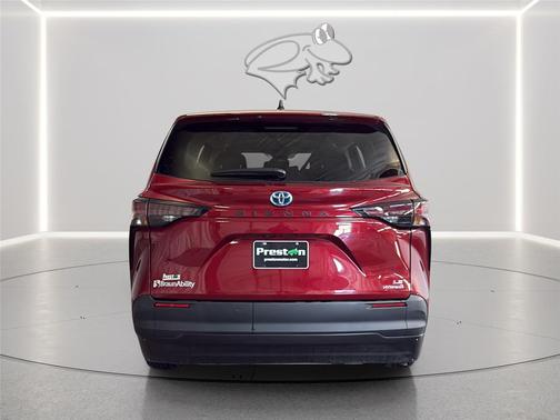 Ruby Flare Pearl 2023 Toyota Sienna LE