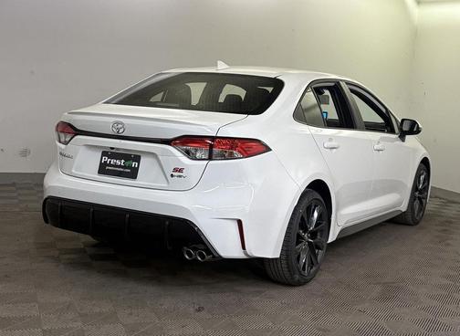 Ice Cap 2026 Toyota Corolla Hybrid SE