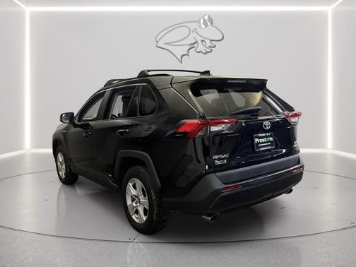 2019 Toyota RAV4 Hybrid XLE