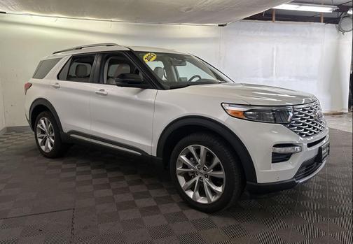 STAR WHITE MET TRI-COAT 2023 Ford Explorer Platinum