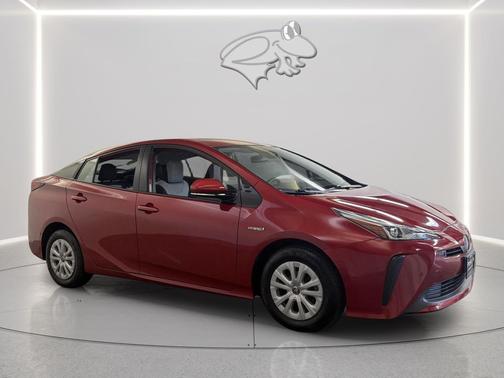 2019 Toyota Prius LE