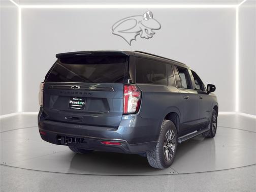 Shadow Gray Metallic 2021 Chevrolet Suburban 4WD Z71