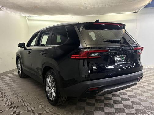 Midnight Black Metallic 2025 Toyota Grand Highlander XLE