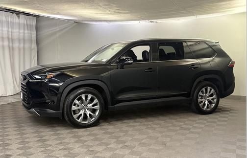 Midnight Black Metallic 2025 Toyota Grand Highlander XLE