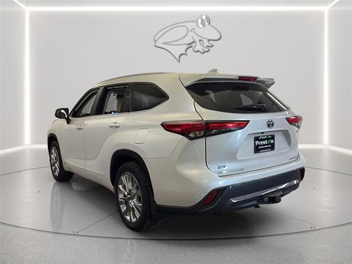 Wind Chill Pearl 2023 Toyota Highlander Hybrid Limited