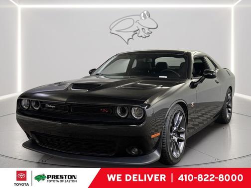Pitch Black Clearcoat 2023 Dodge Challenger R/T Scat Pack