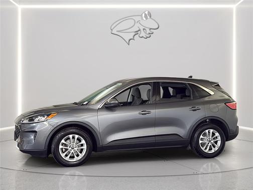 Carbonized Gray Metallic 2021 Ford Escape SE