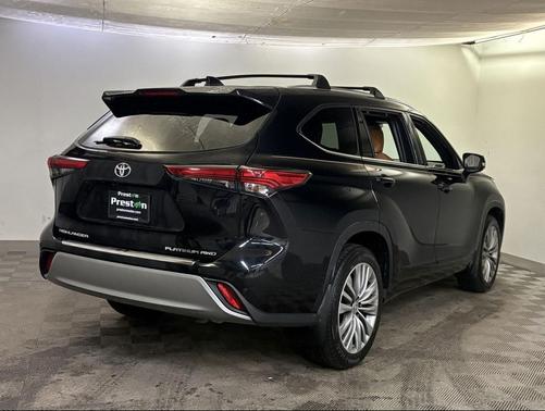 2020 Toyota Highlander Platinum