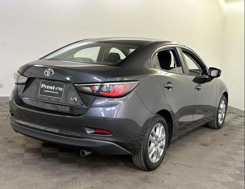 2017 Toyota Yaris iA Base