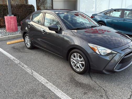 2017 Toyota Yaris iA Base