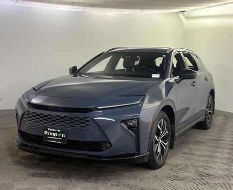 2025 Toyota Crown Signia XLE