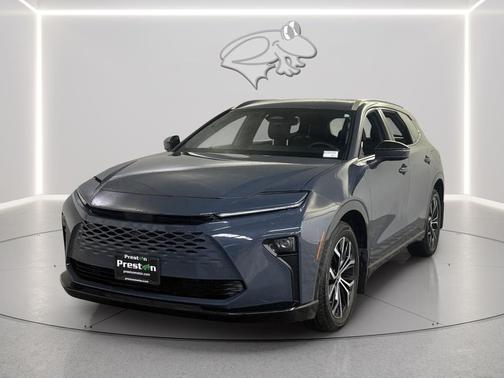 2025 Toyota Crown Signia XLE