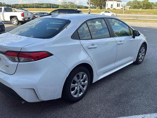Ice Cap 2023 Toyota Corolla LE